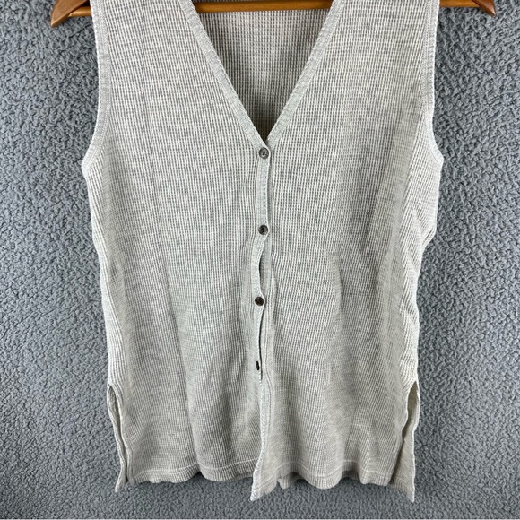 Victorias Secret Size M Vintage 80’s Gold Label Sleeveless Button Top Light Gray - Picture 5 of 12